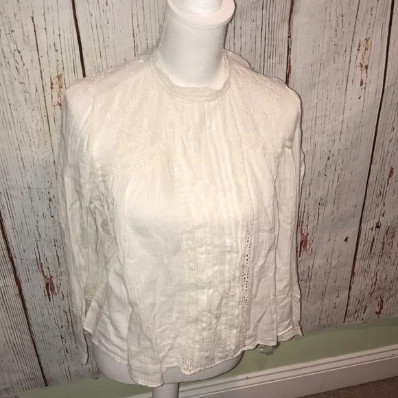 Zara blouse - Picture 1 of 3